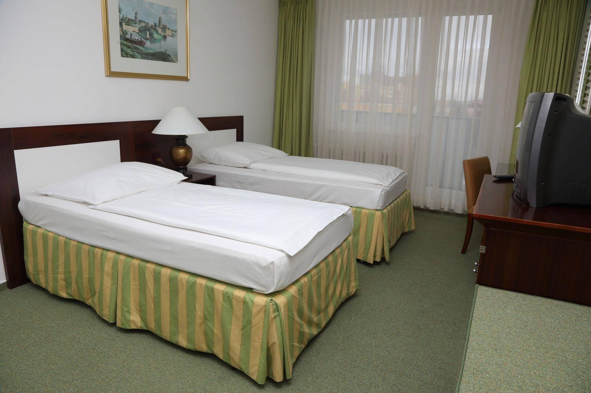 Hotel Fit Přerov Eksteriør billede